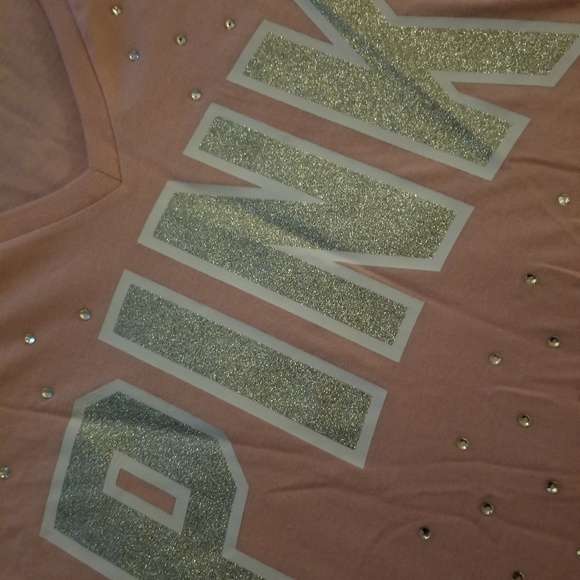 VS Pink V-Neck Campus Tee - Picture 3 of 4